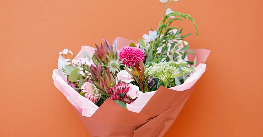 Send flower bouquets to your loved ones within your budget…￼