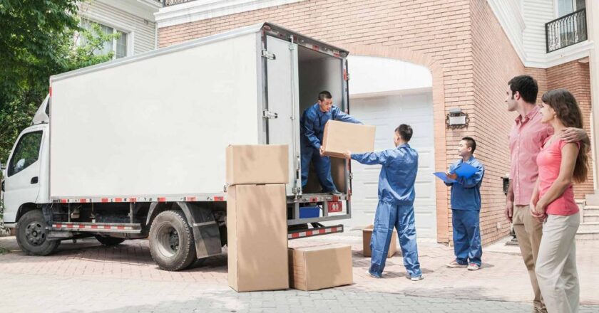 5 Reasons to Hire a Moving Service